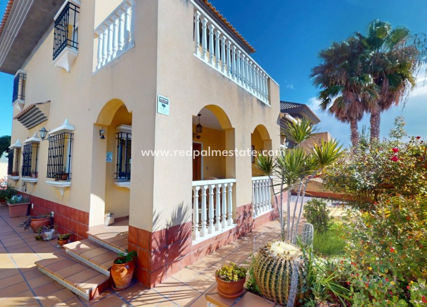 Resale - Town House -
Los Alczares - Los Alcazares