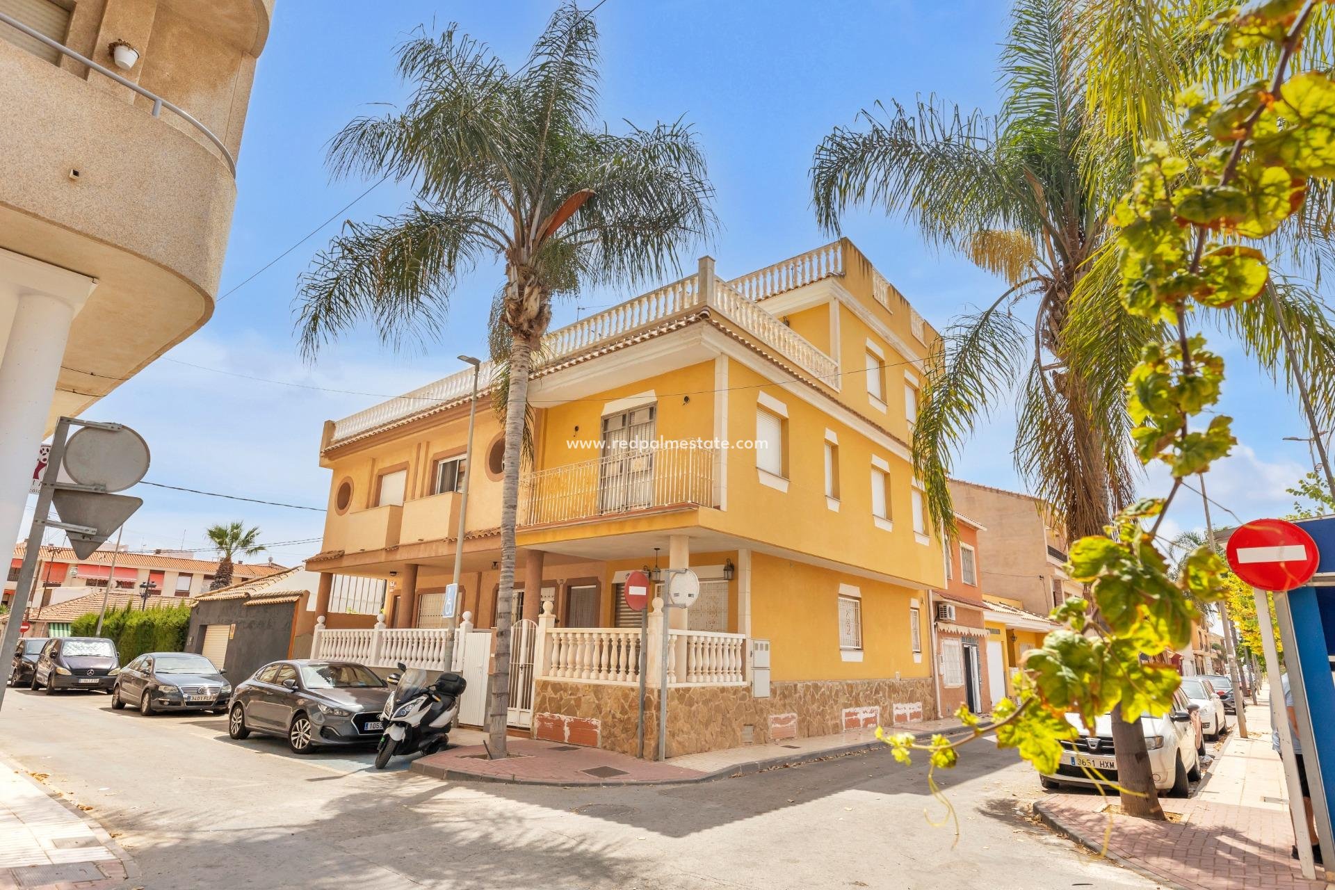 Resale - Town House -
Los Alczares - Los Alcazares