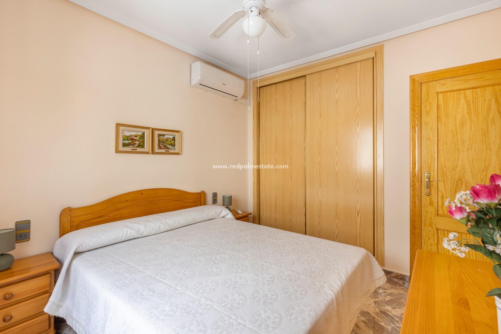 Resale - Town House -
Los Alczares - Los Alcazares