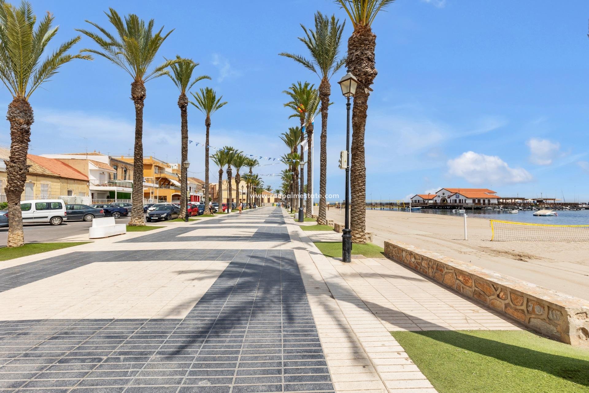 Resale - Town House -
Los Alczares - Los Alcazares