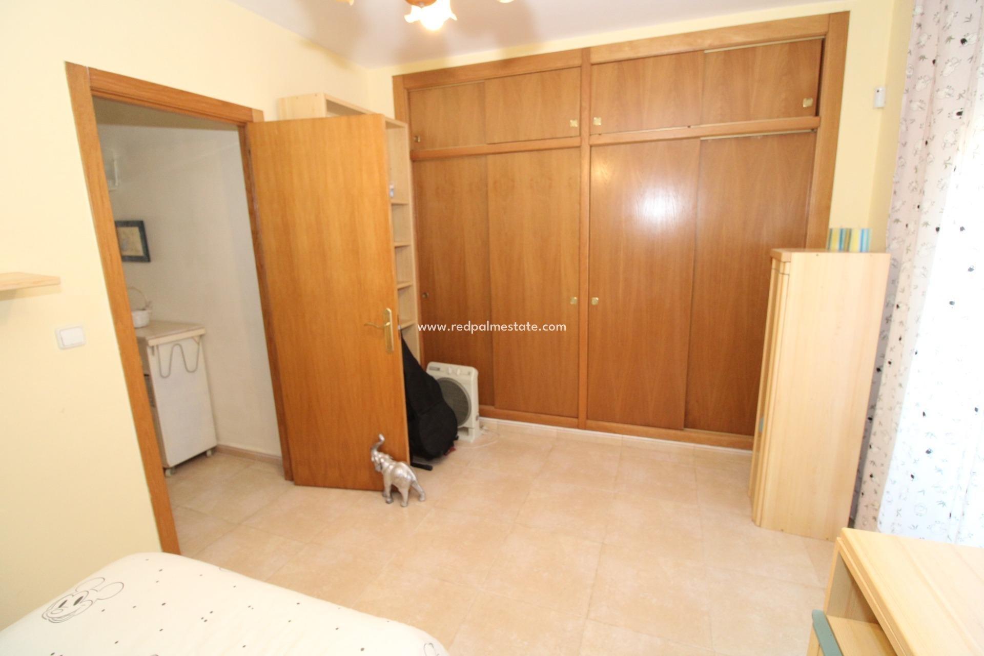 Resale - Town House -
Los Alczares - Serena Golf