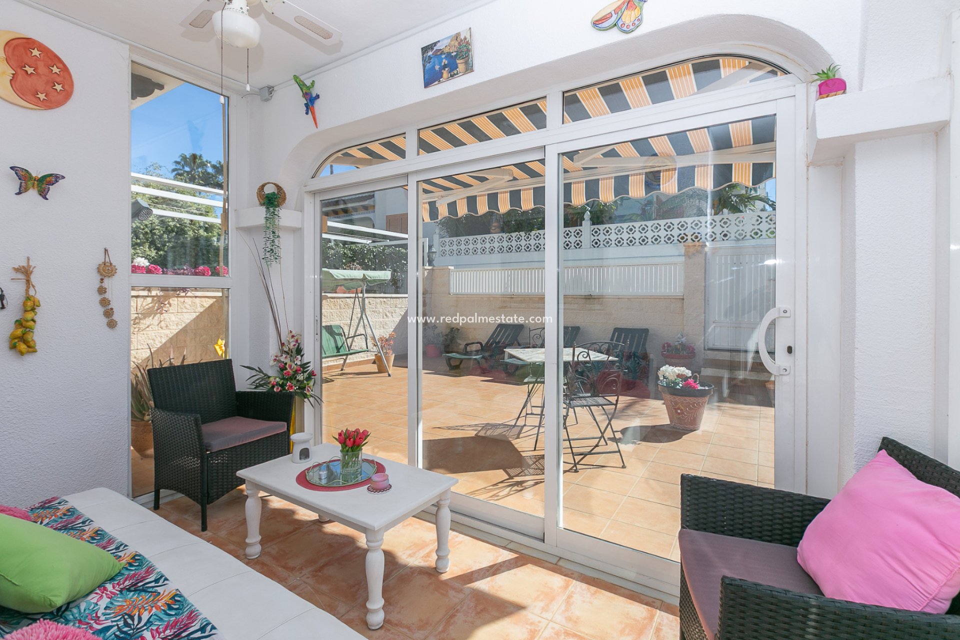 Resale - Town House -
Mil Palmeras - Riomar