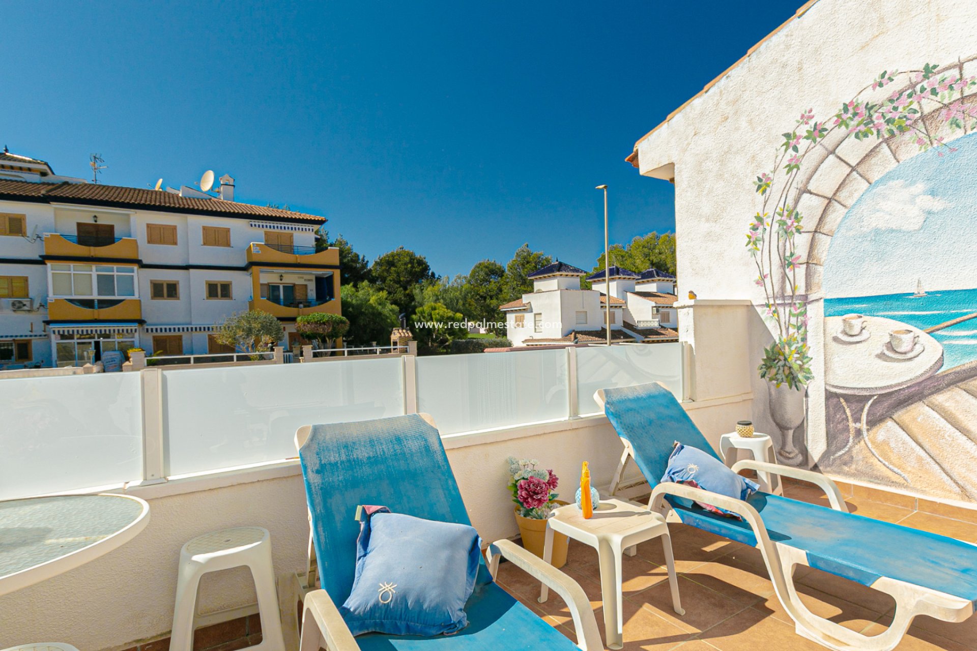 Resale - Town House -
Mil Palmeras - Riomar