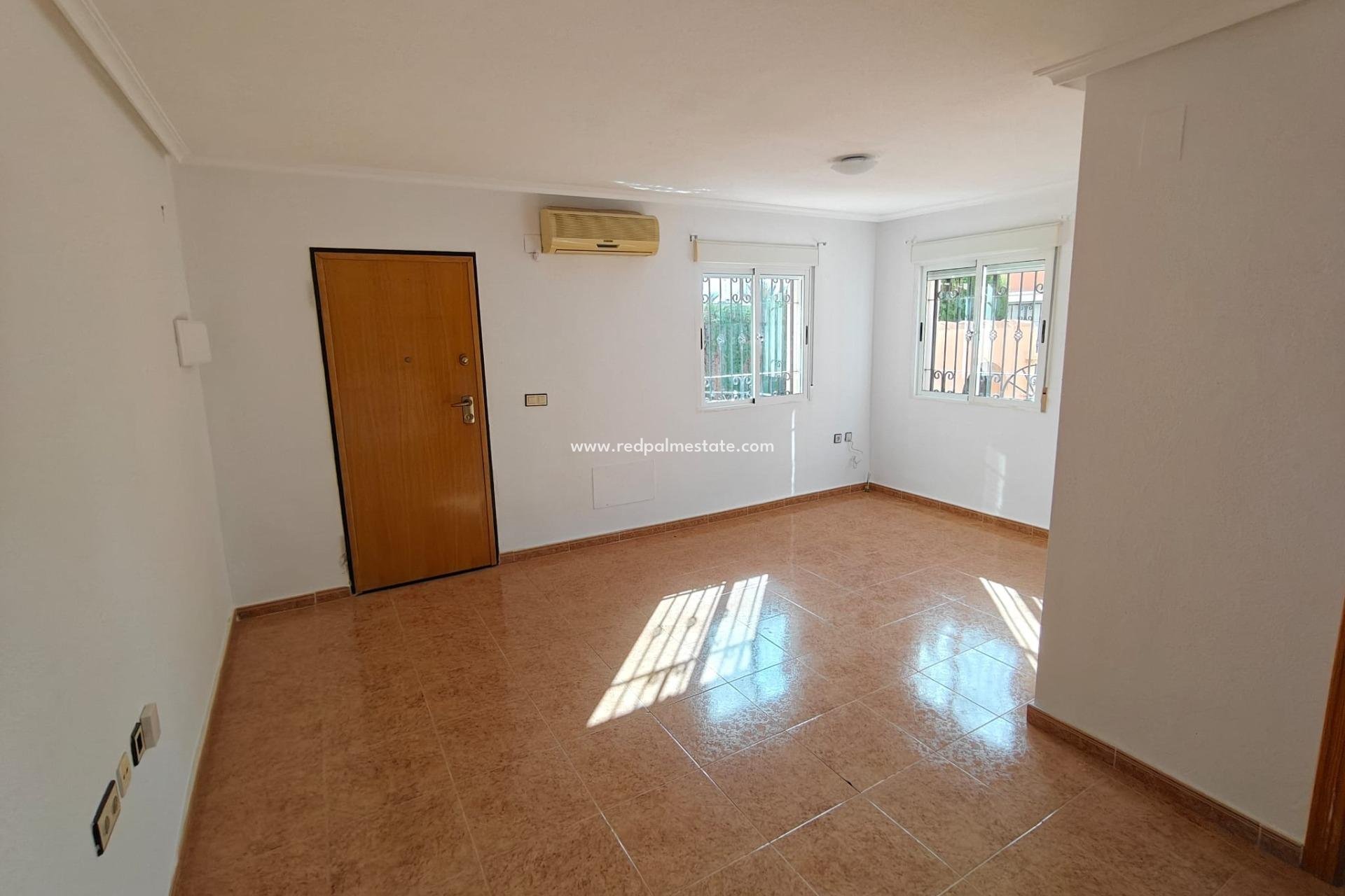 Resale - Town House -
Montesinos - Costa Blanca Sur