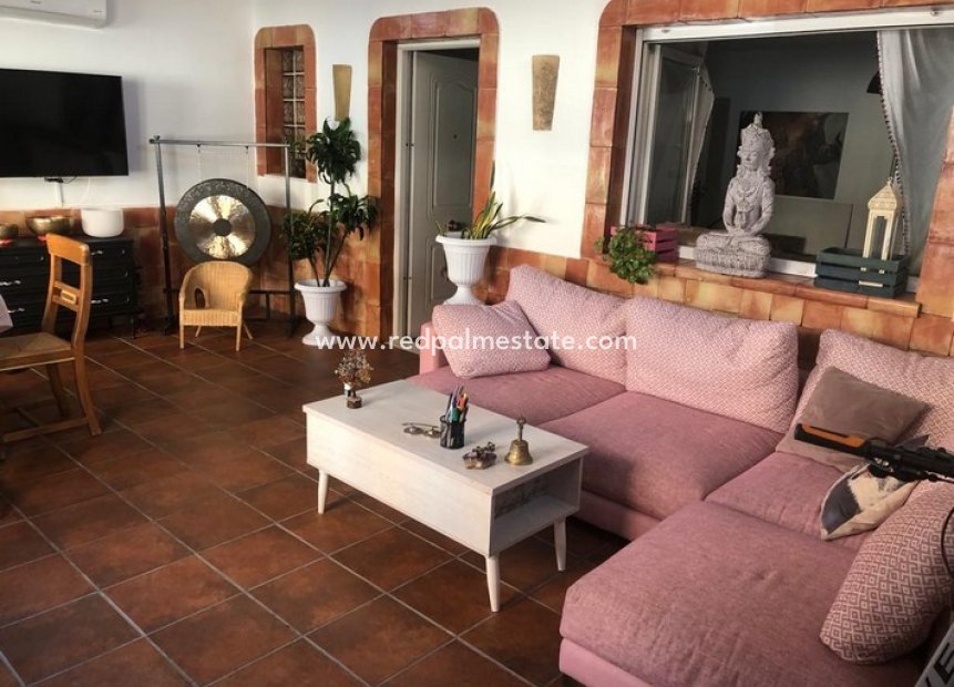 Resale - Town House -
Montesinos - Costa Blanca