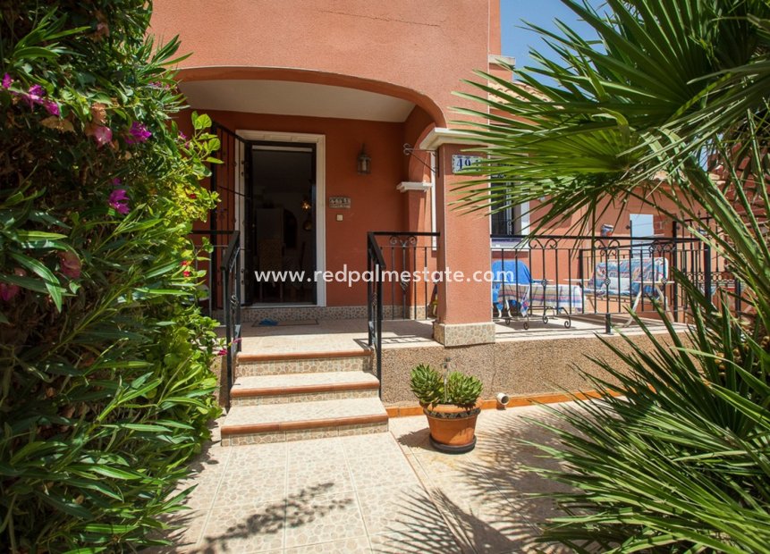 Resale - Town House -
Montesinos - La Herada