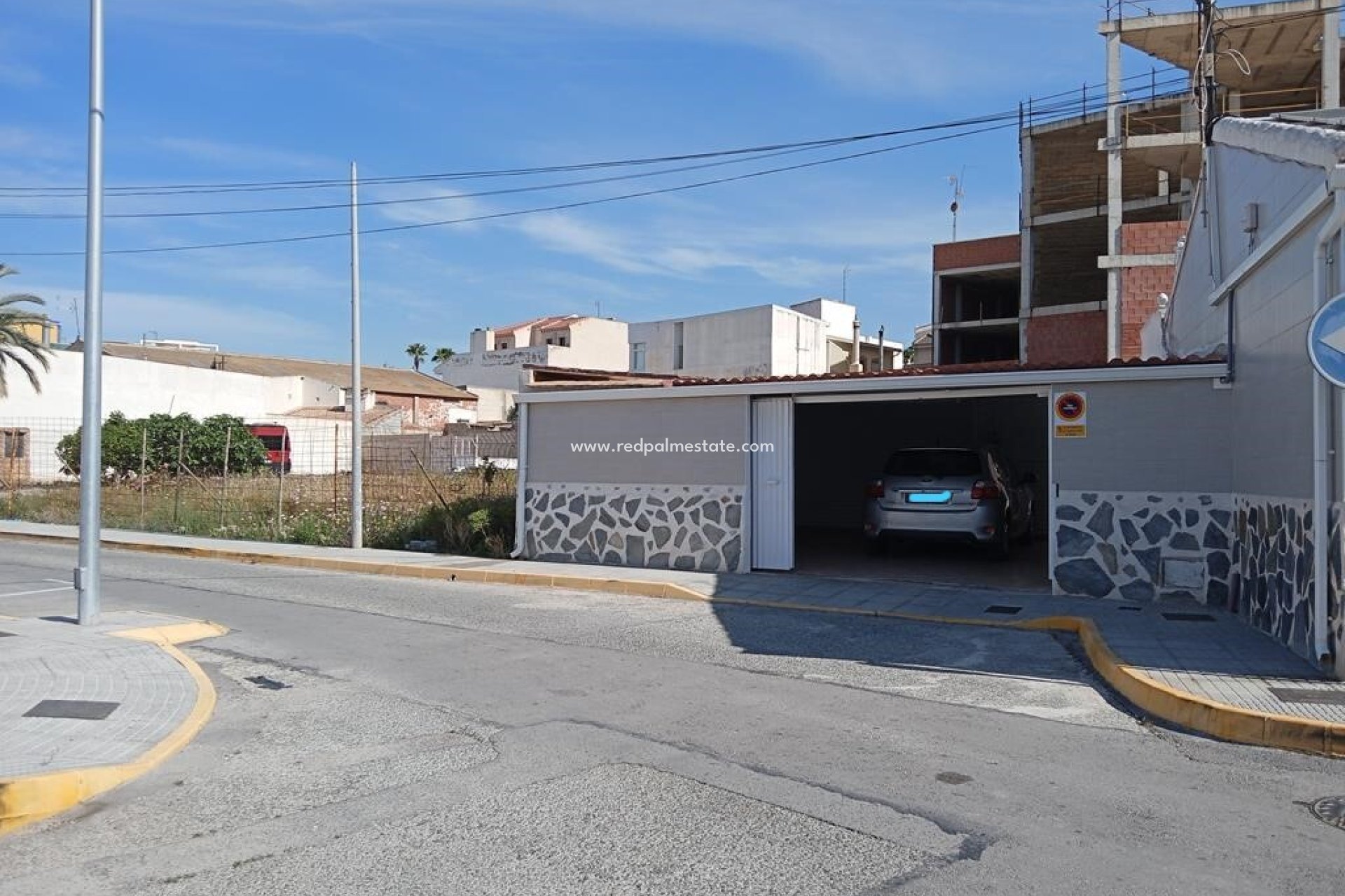 Resale - Town House -
Montesinos - PUEBLO CENTRO