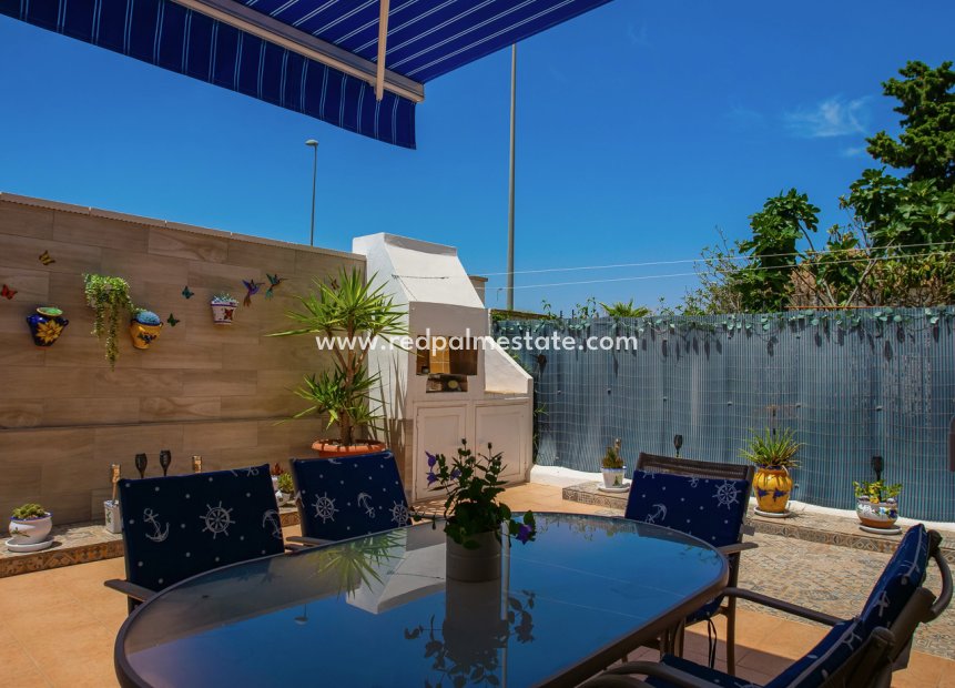 Resale - Town House -
Orihuela Costa - Beachside