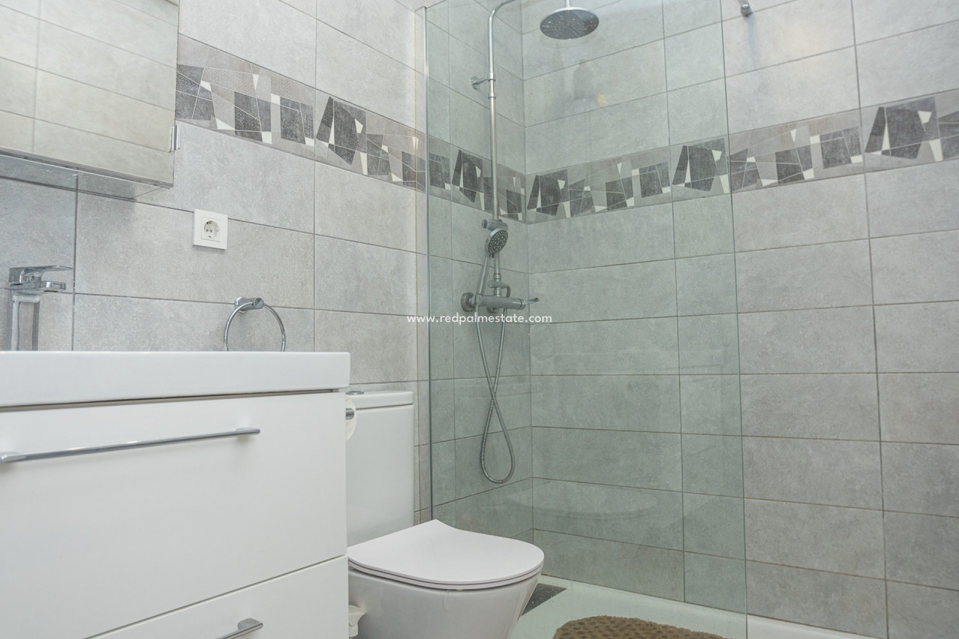 Resale - Town House -
Orihuela Costa - Beachside