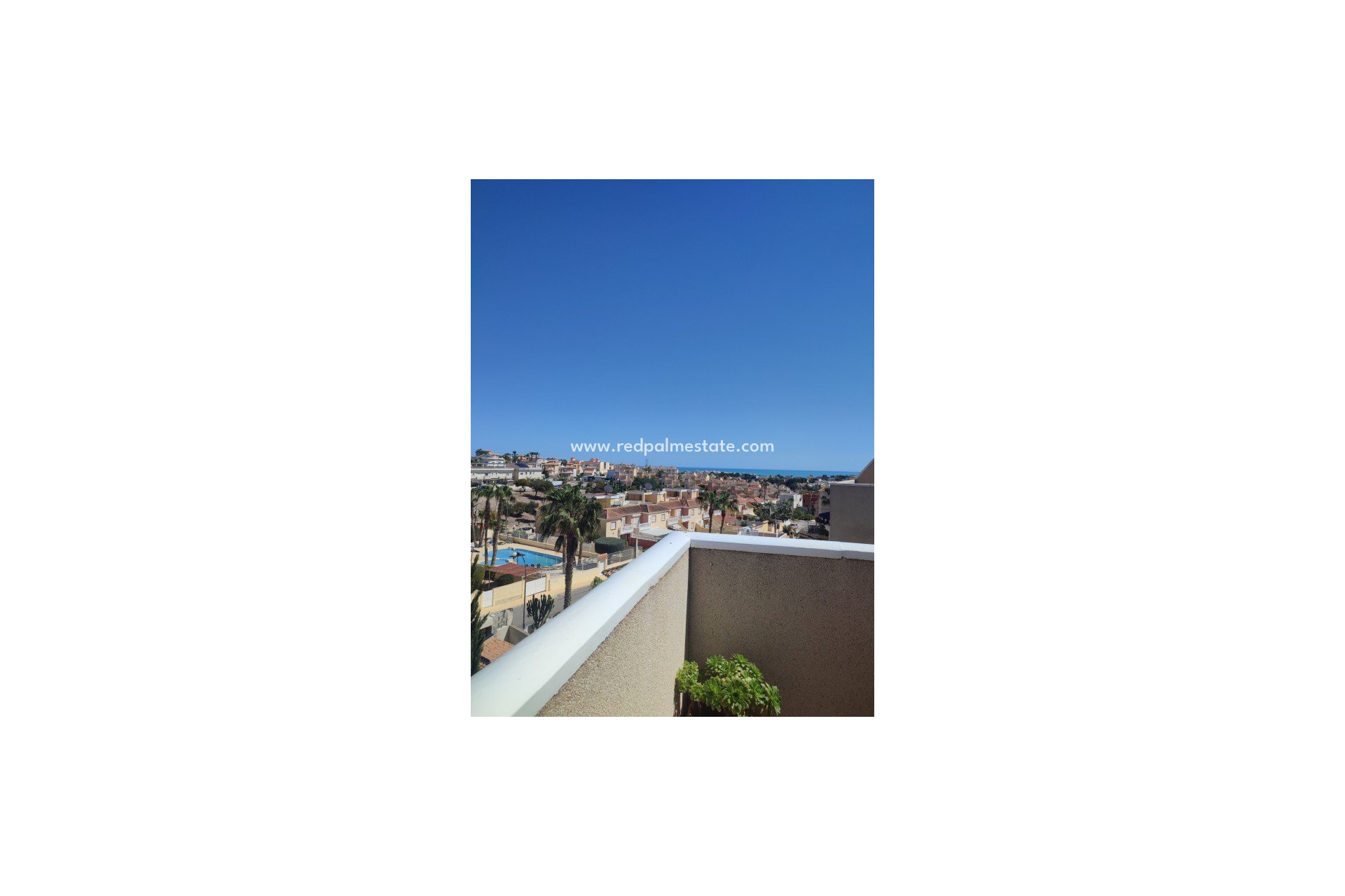 Resale - Town House -
Orihuela Costa - Blue Lagoon