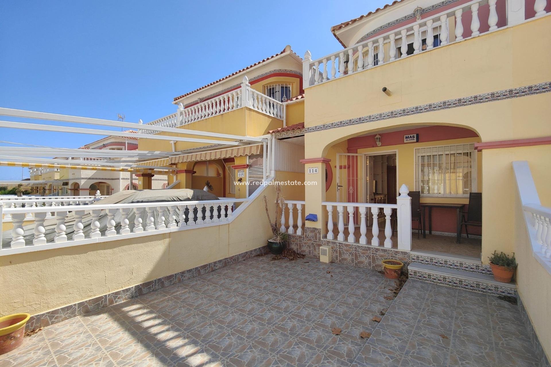 Resale - Town House -
Orihuela Costa - Cabo Roig