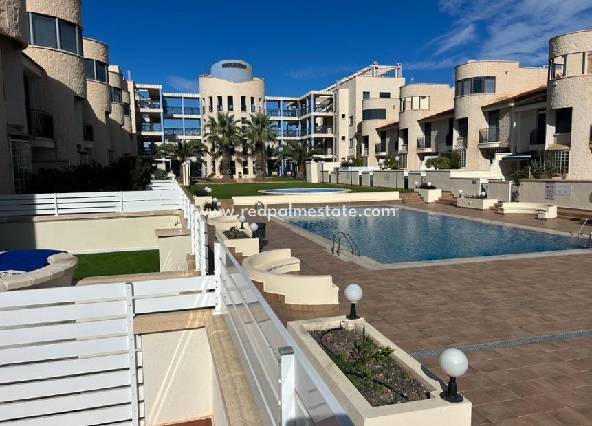 Resale - Town House -
Orihuela Costa - Campoamor