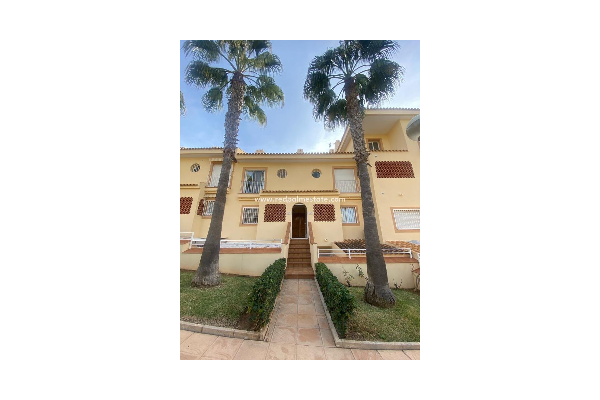 Resale - Town House -
Orihuela Costa - Campoamor