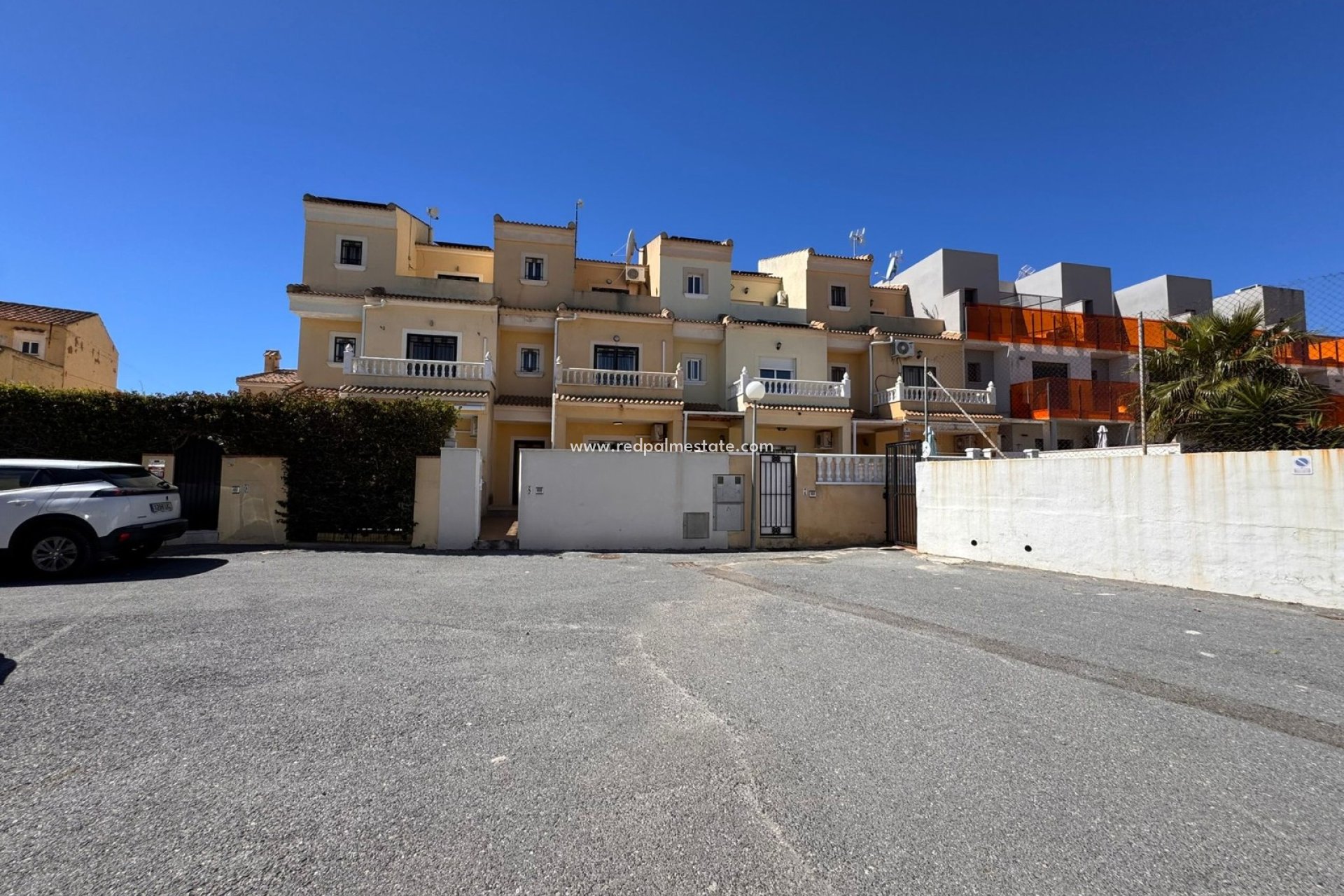 Resale - Town House -
Orihuela Costa - Campoamor