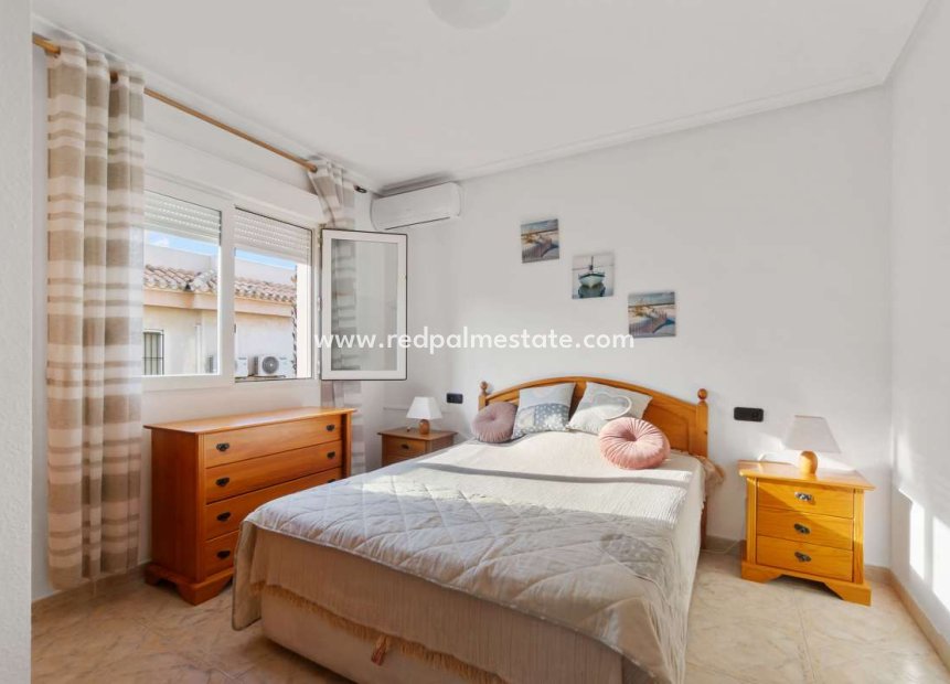 Resale - Town House -
Orihuela Costa - Costa Blanca