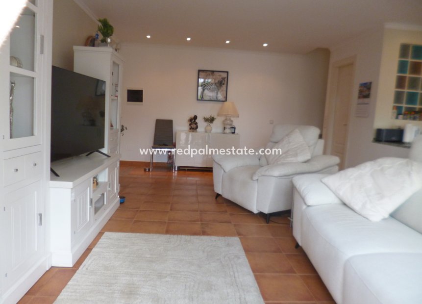 Resale - Town House -
Orihuela Costa - Costa Blanca