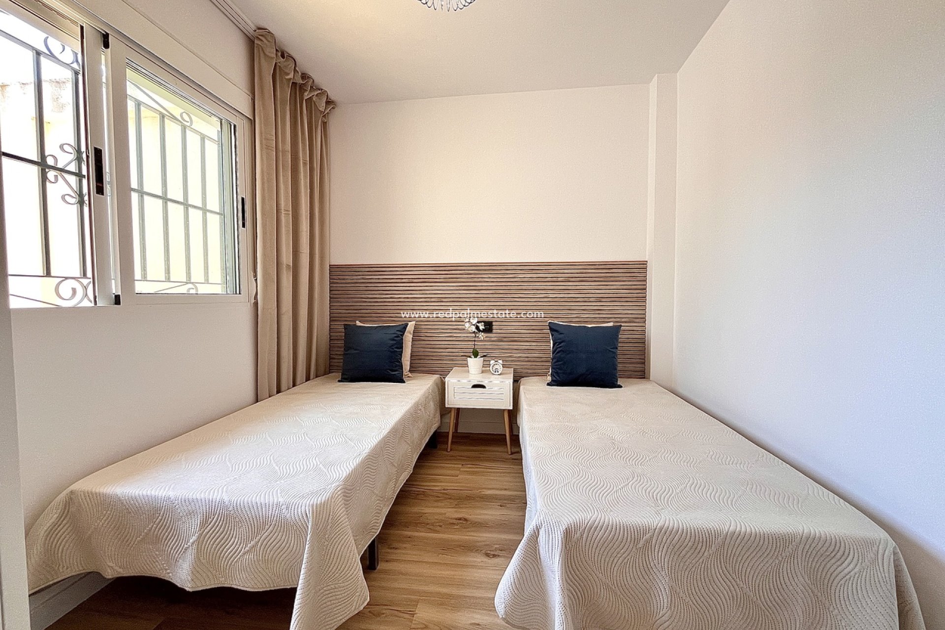 Resale - Town House -
Orihuela Costa - Costa Blanca