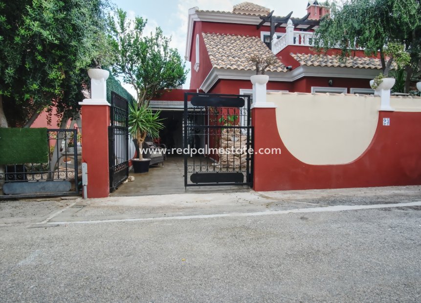 Resale - Town House -
Orihuela Costa - Costa Blanca