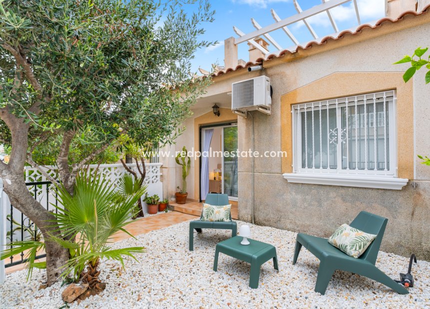 Resale - Town House -
Orihuela Costa - Costa Blanca