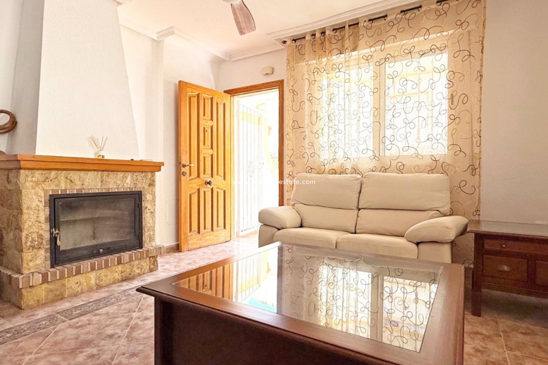 Resale - Town House -
Orihuela Costa - Costa Blanca