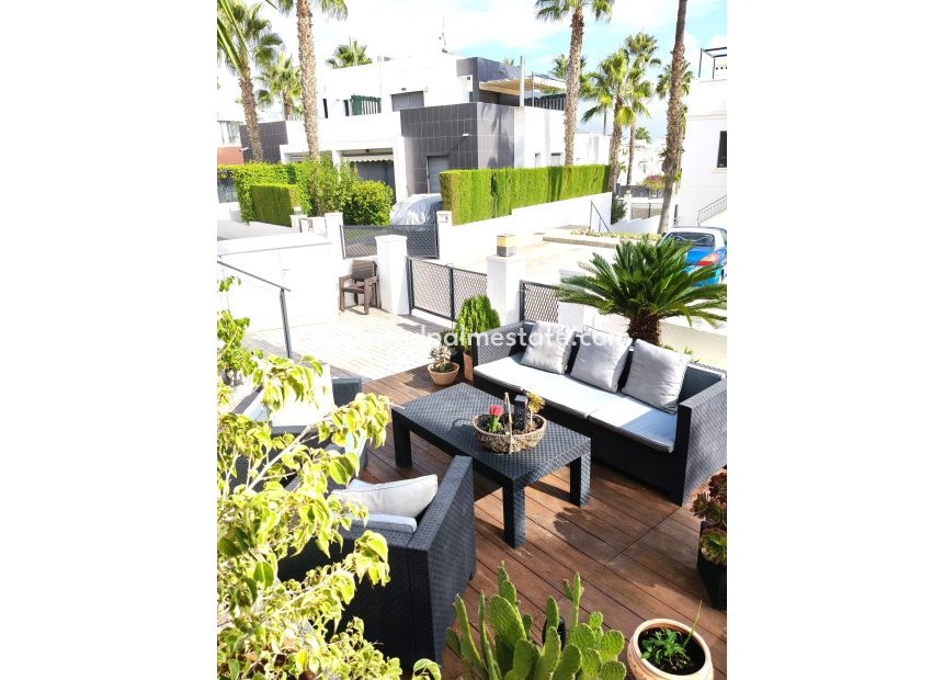 Resale - Town House -
Orihuela Costa - Costa Blanca