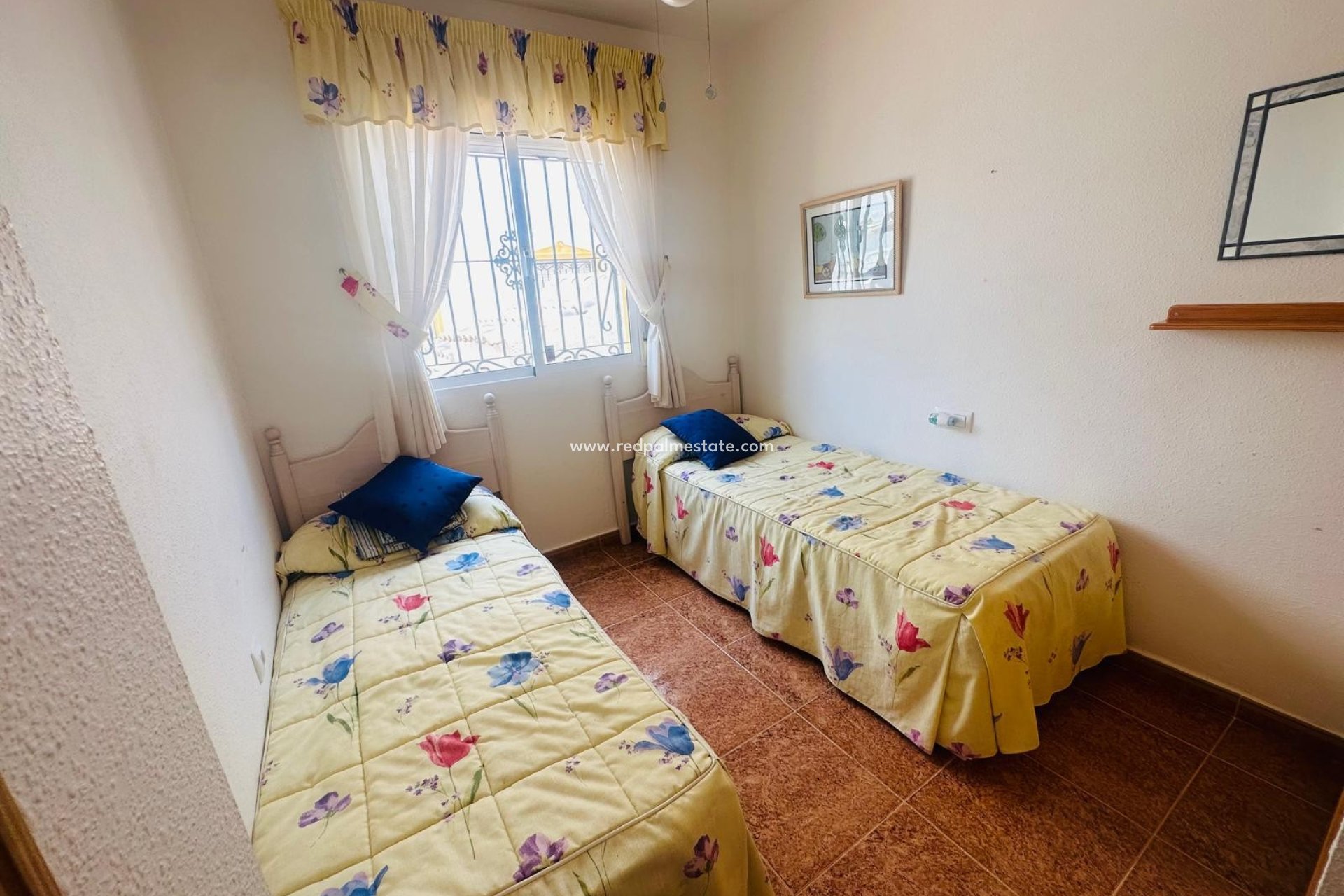Resale - Town House -
Orihuela Costa - Inland