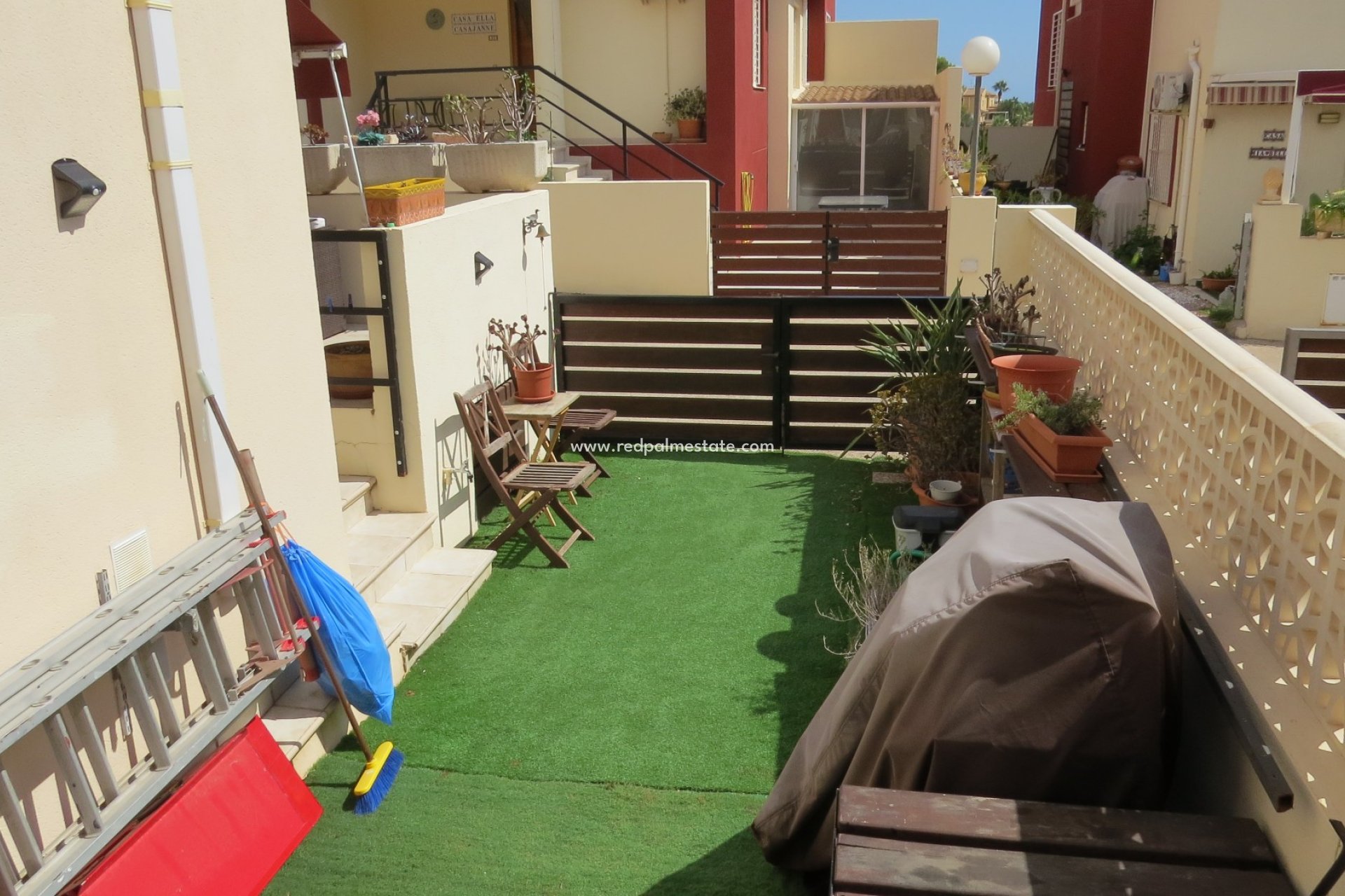 Resale - Town House -
Orihuela Costa - Inland