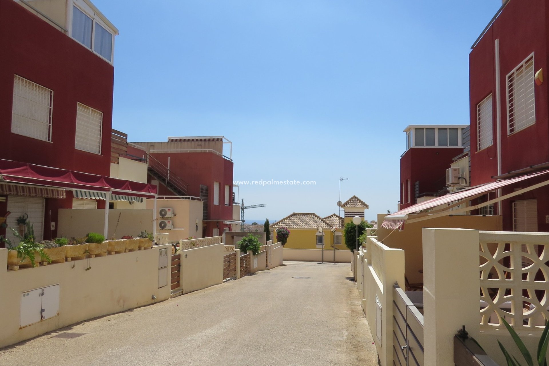 Resale - Town House -
Orihuela Costa - Inland