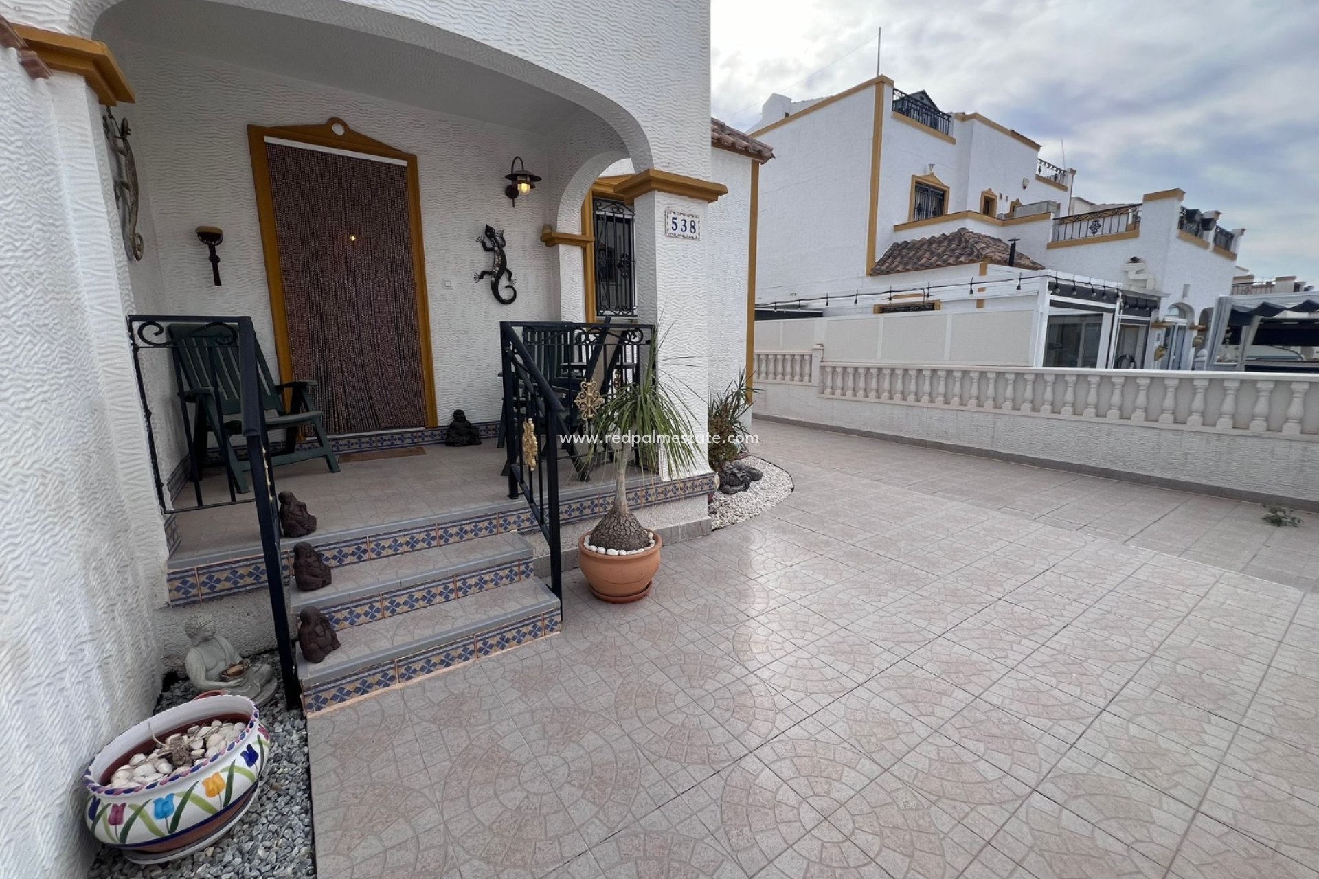 Resale - Town House -
Orihuela Costa - Inland