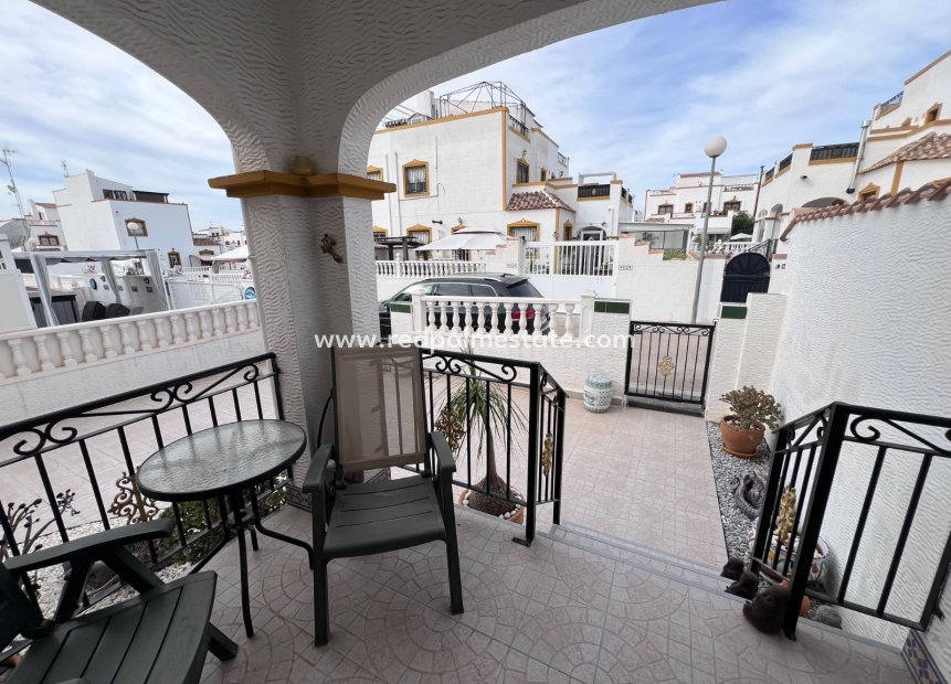 Resale - Town House -
Orihuela Costa - Inland