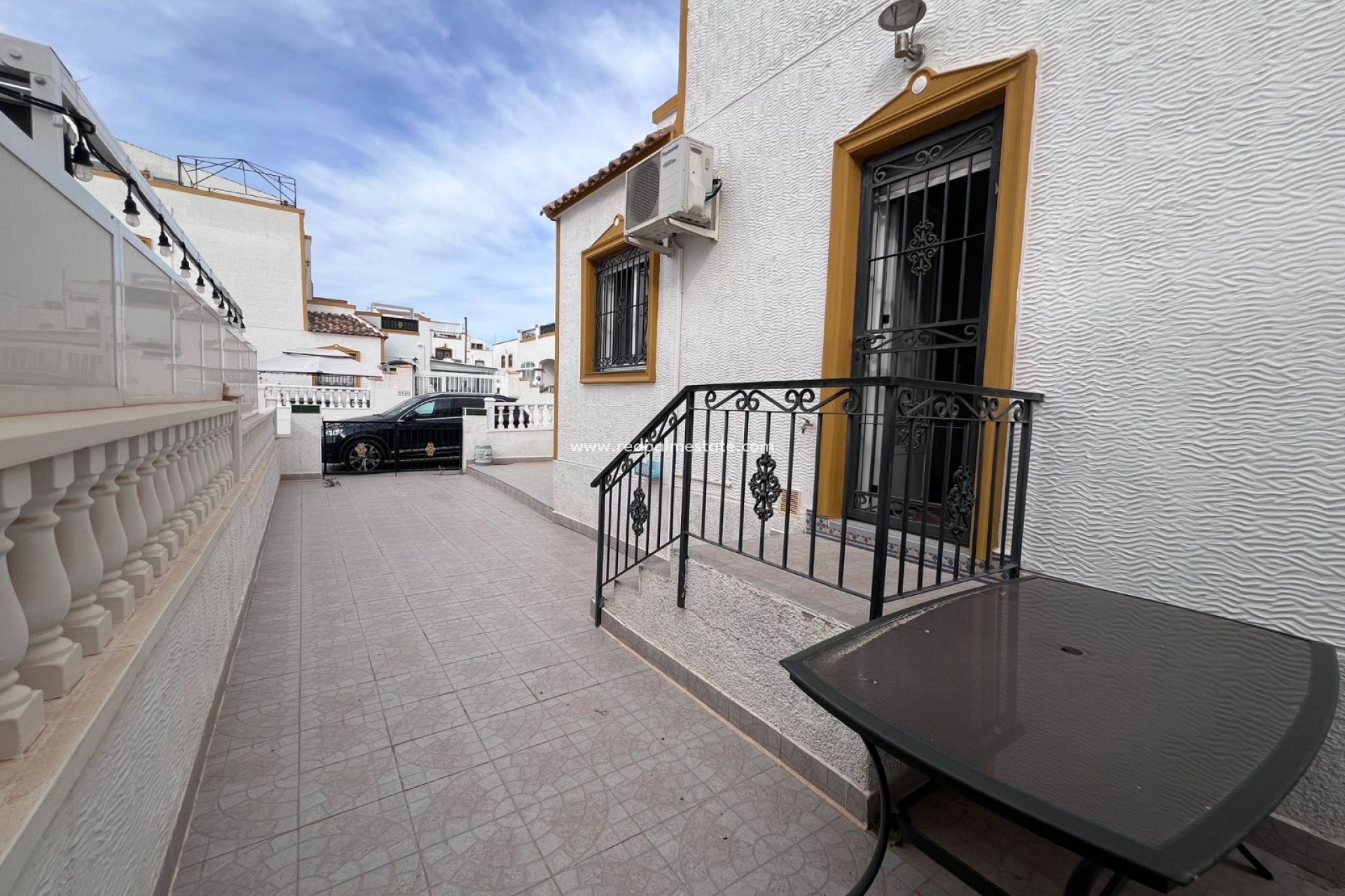 Resale - Town House -
Orihuela Costa - Inland