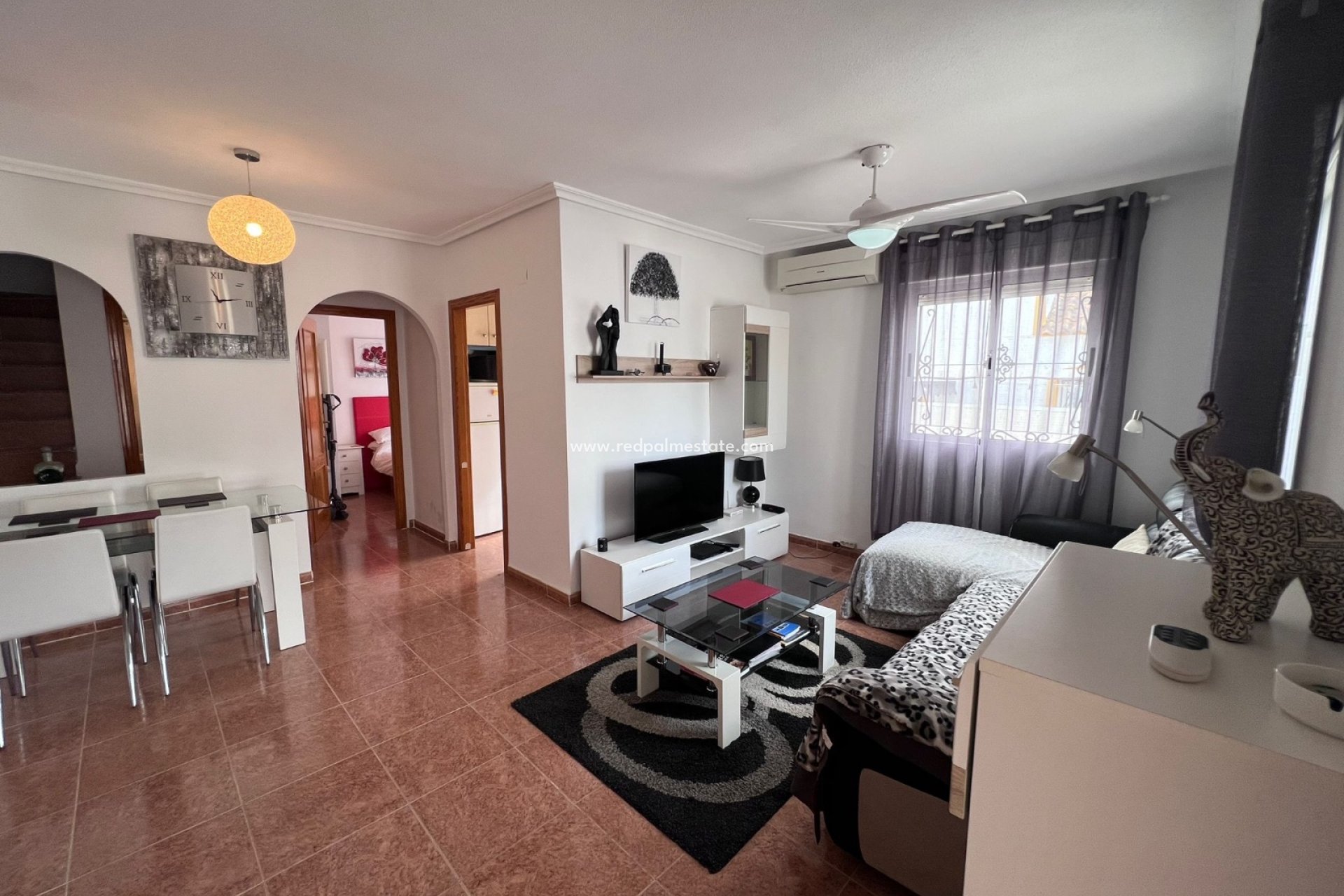 Resale - Town House -
Orihuela Costa - Inland