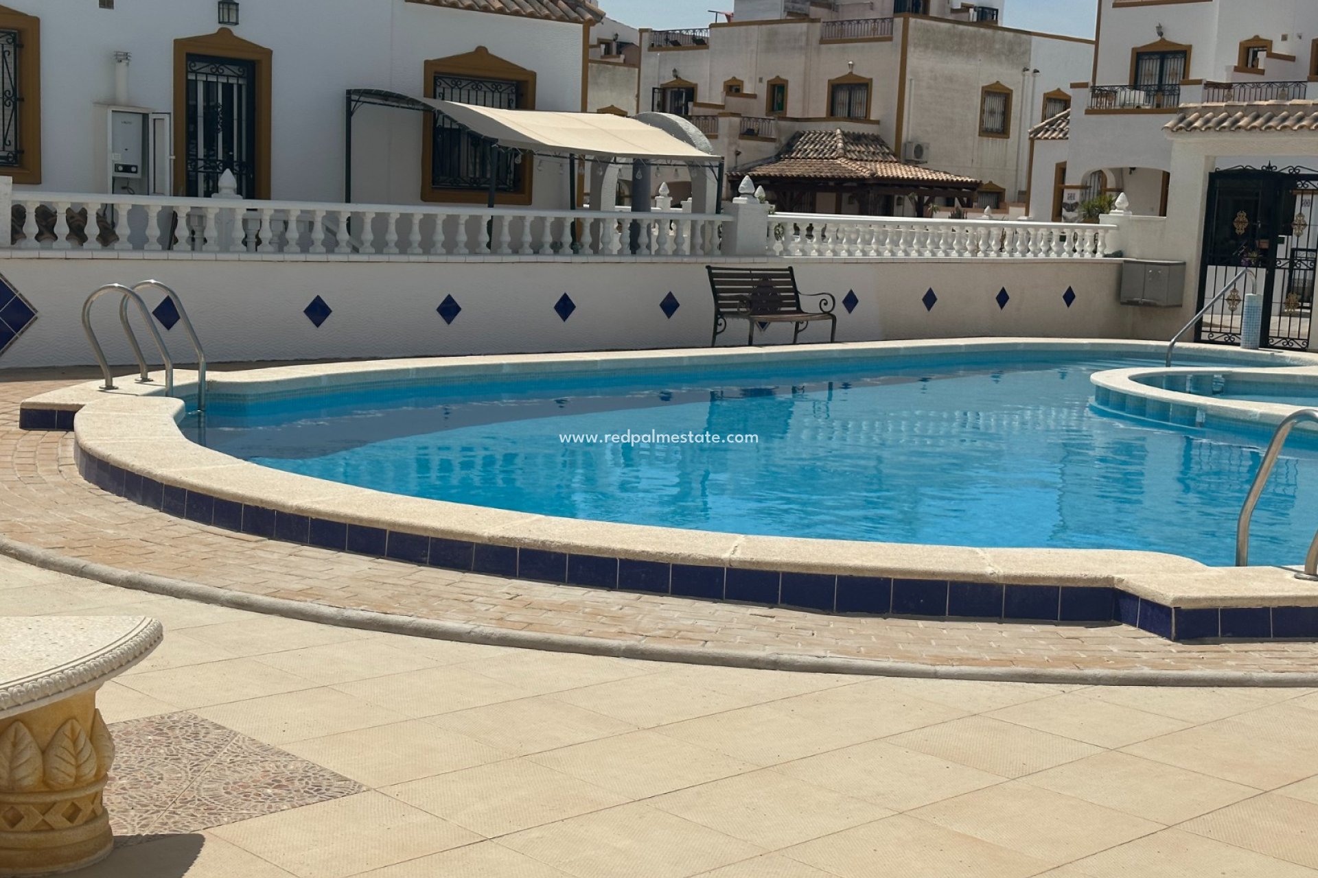 Resale - Town House -
Orihuela Costa - Inland