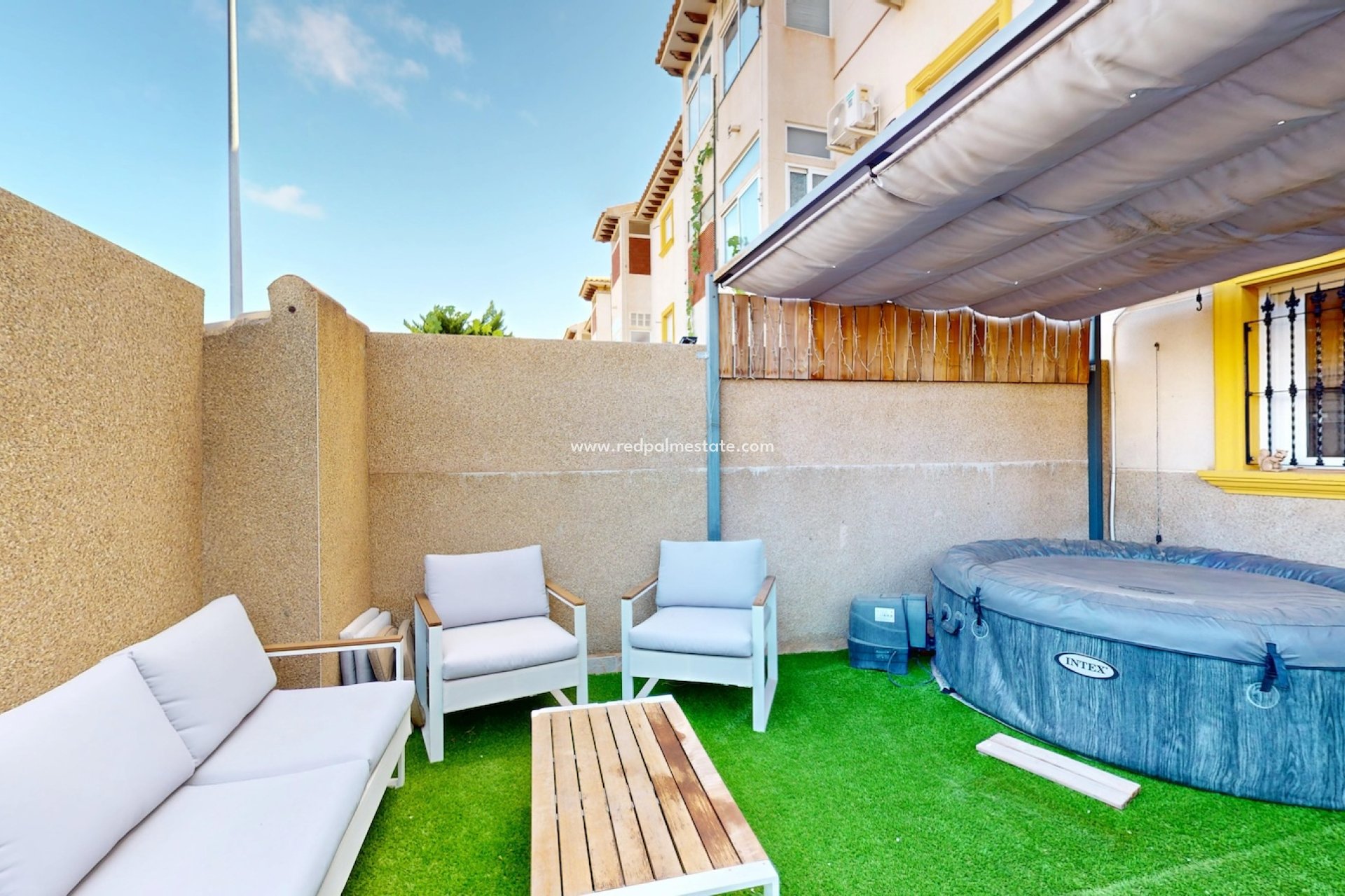 Resale - Town House -
Orihuela Costa - Inland