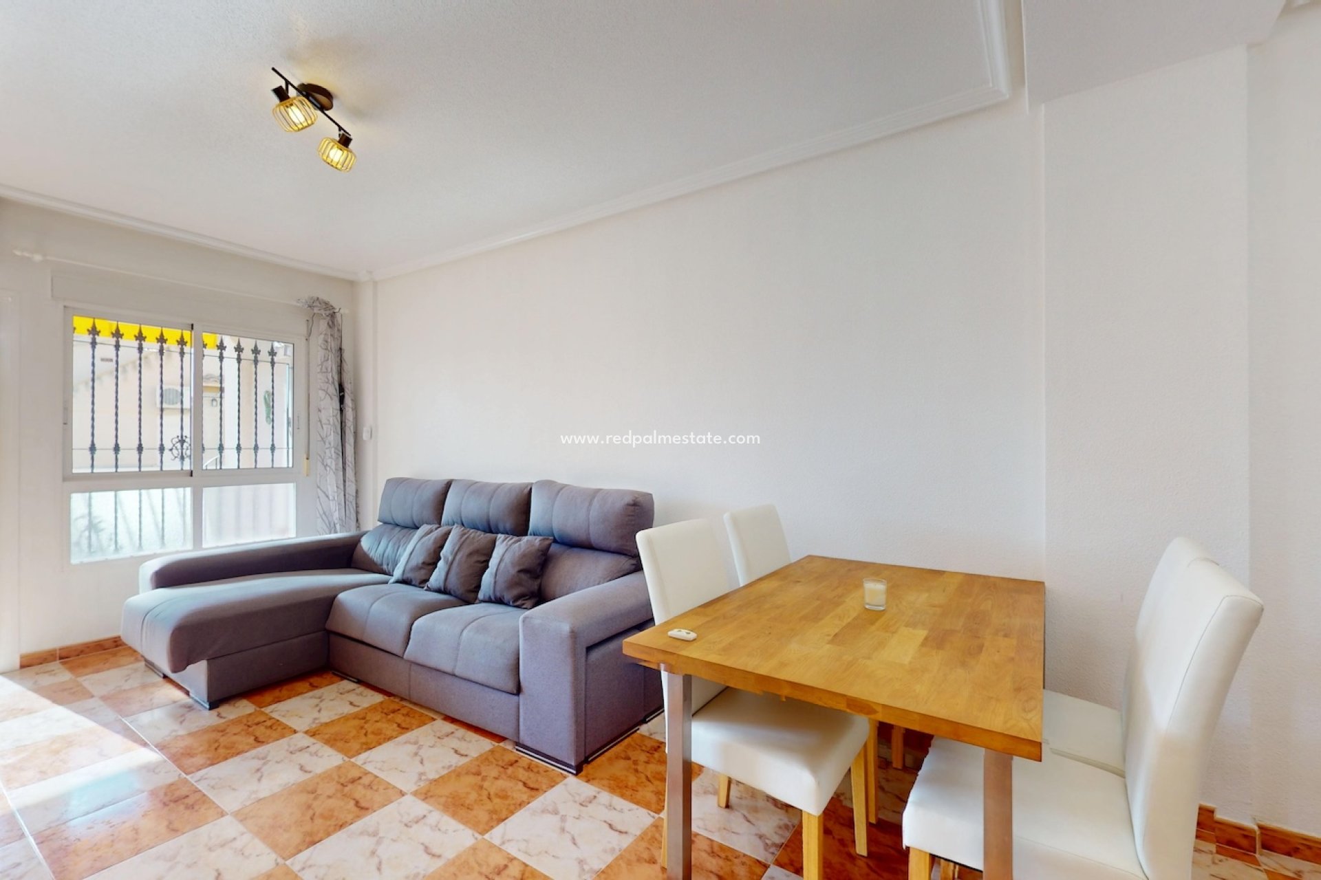 Resale - Town House -
Orihuela Costa - Inland