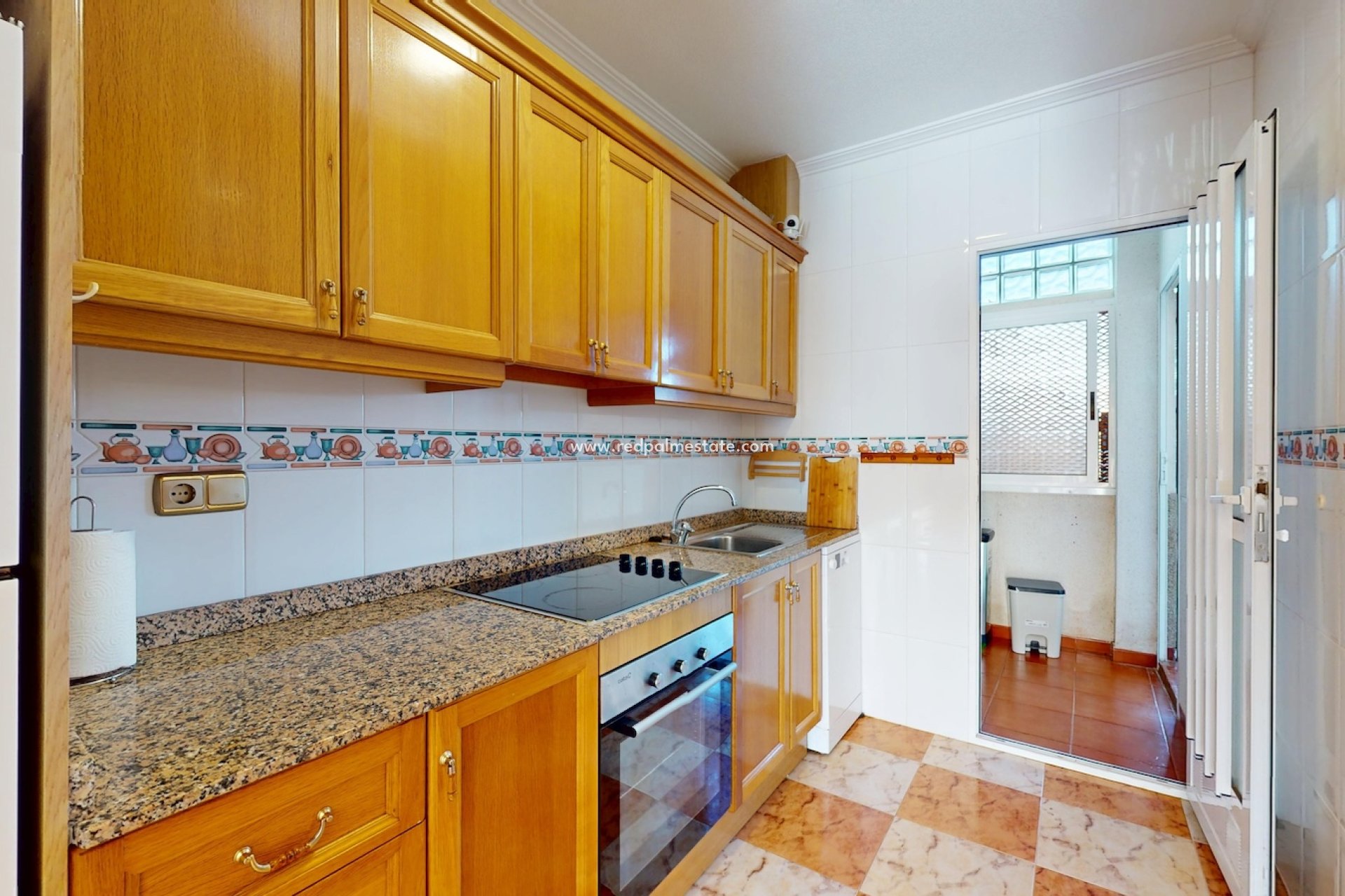 Resale - Town House -
Orihuela Costa - Inland