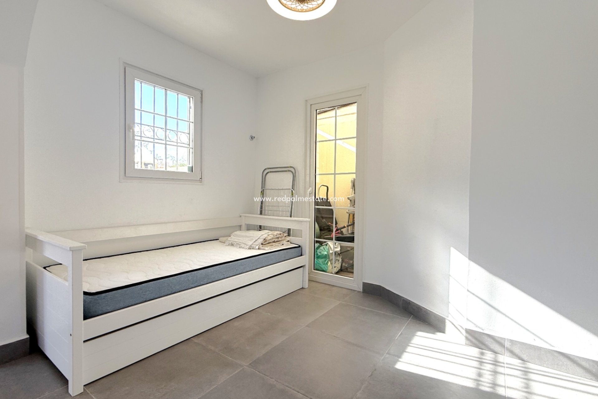 Resale - Town House -
Orihuela Costa - Inland