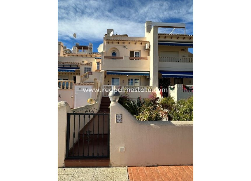 Resale - Town House -
Orihuela Costa - Inland