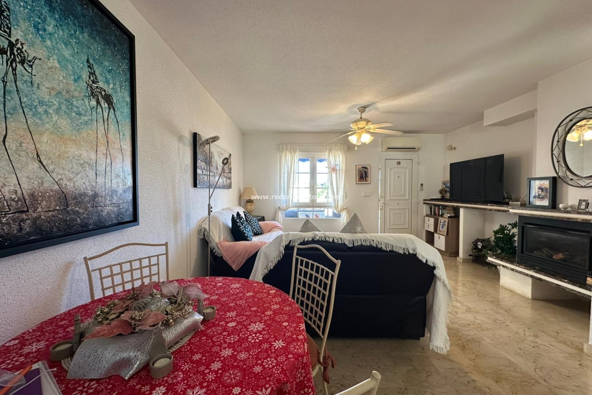 Resale - Town House -
Orihuela Costa - Inland