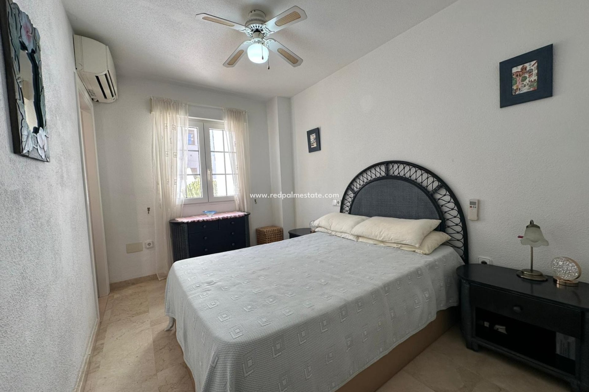 Resale - Town House -
Orihuela Costa - Inland