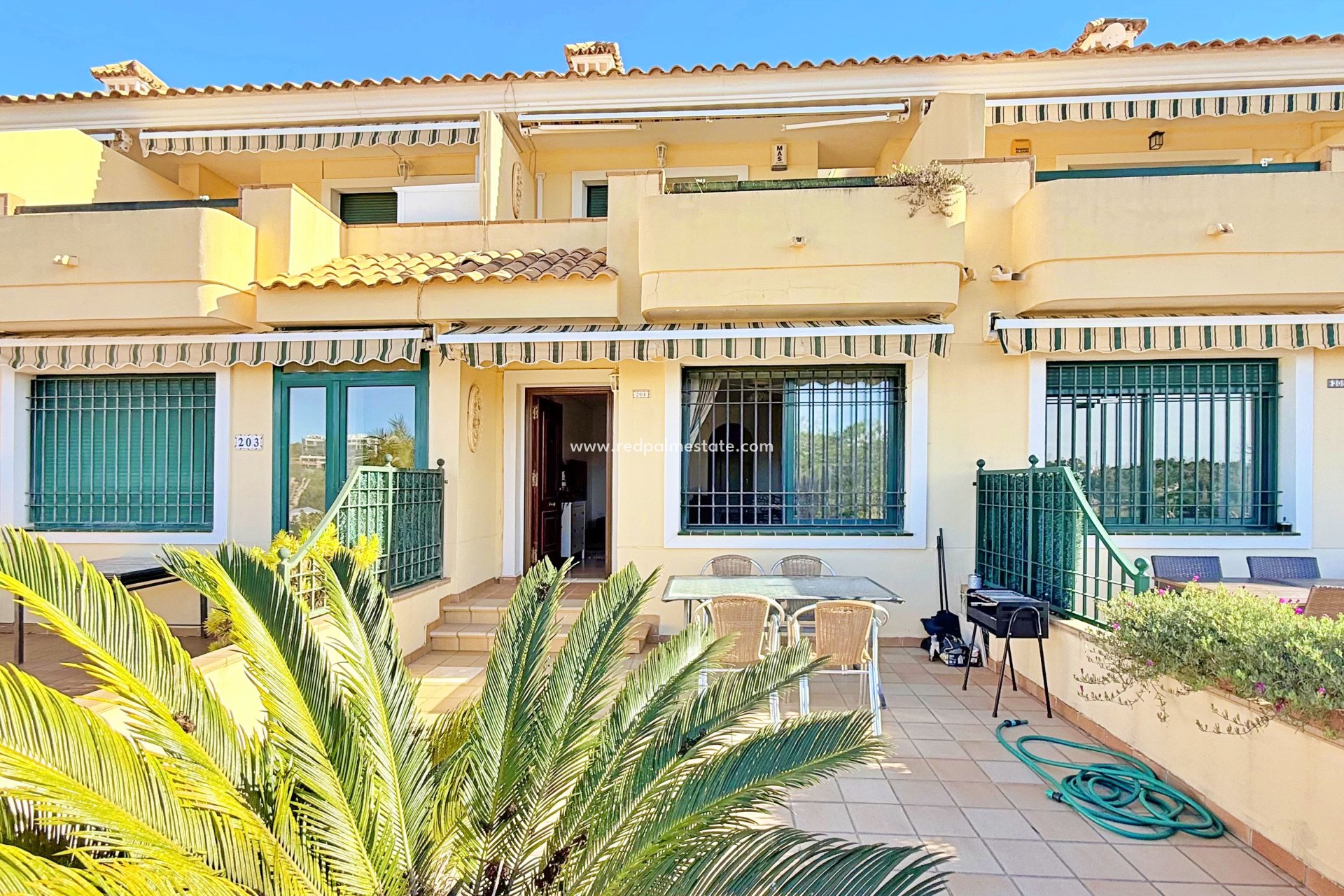 Resale - Town House -
Orihuela Costa - Inland