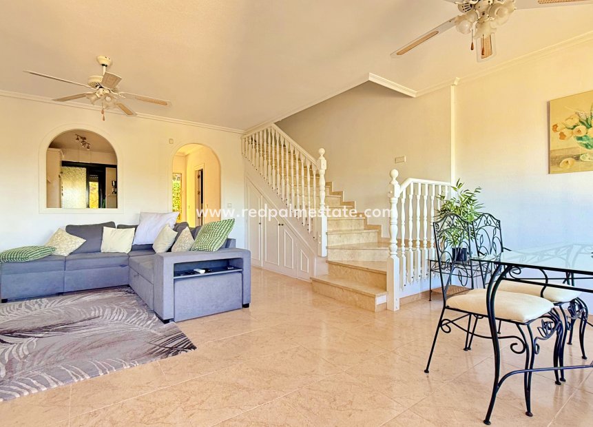 Resale - Town House -
Orihuela Costa - Inland