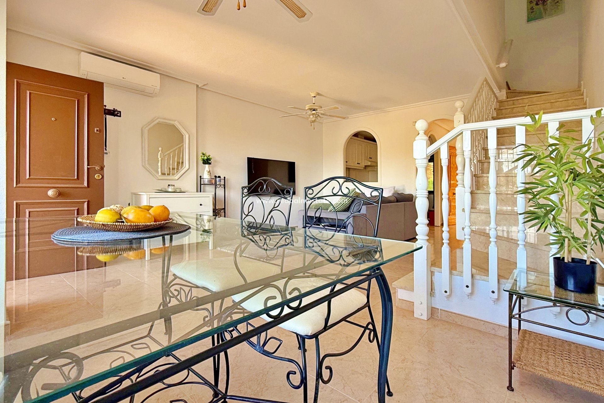 Resale - Town House -
Orihuela Costa - Inland