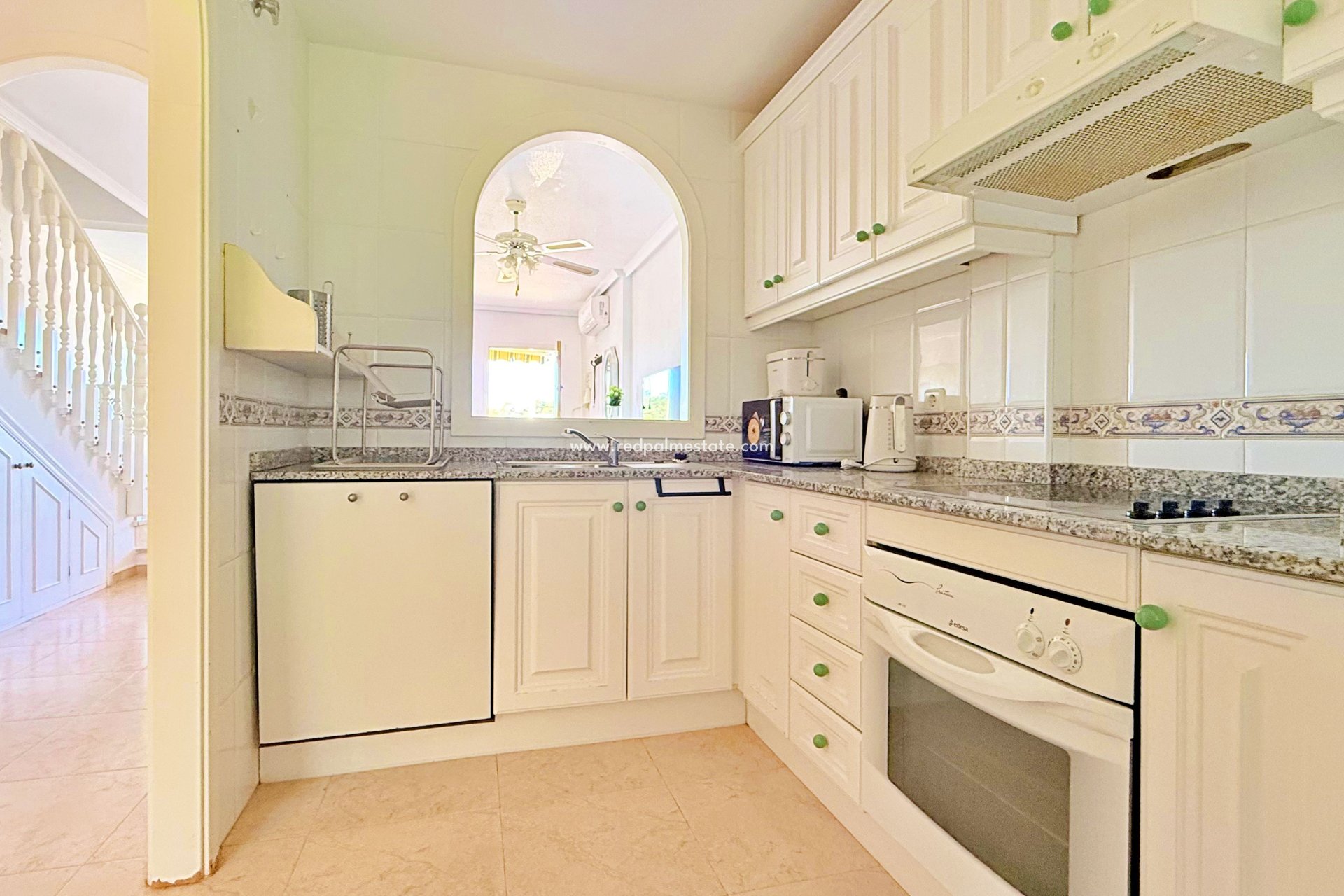 Resale - Town House -
Orihuela Costa - Inland