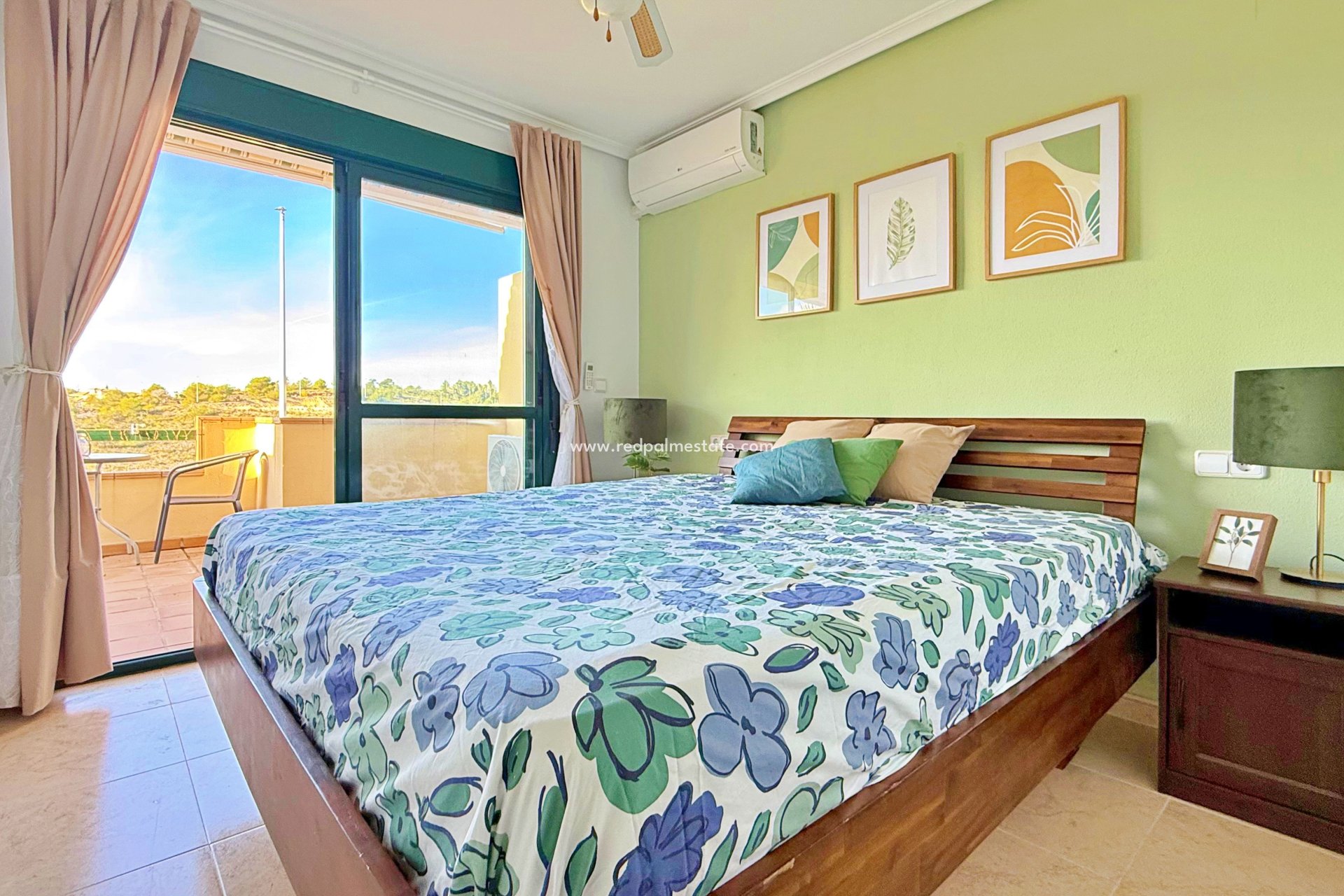 Resale - Town House -
Orihuela Costa - Inland