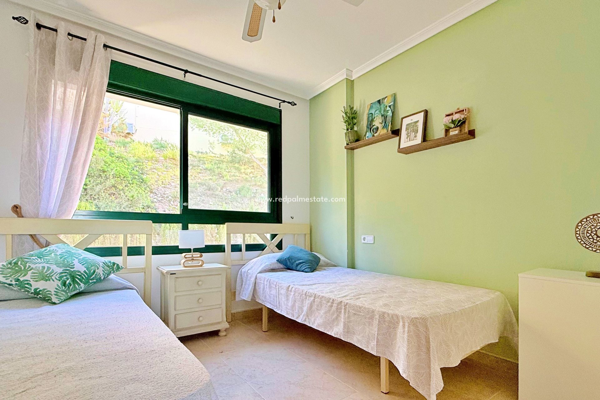 Resale - Town House -
Orihuela Costa - Inland