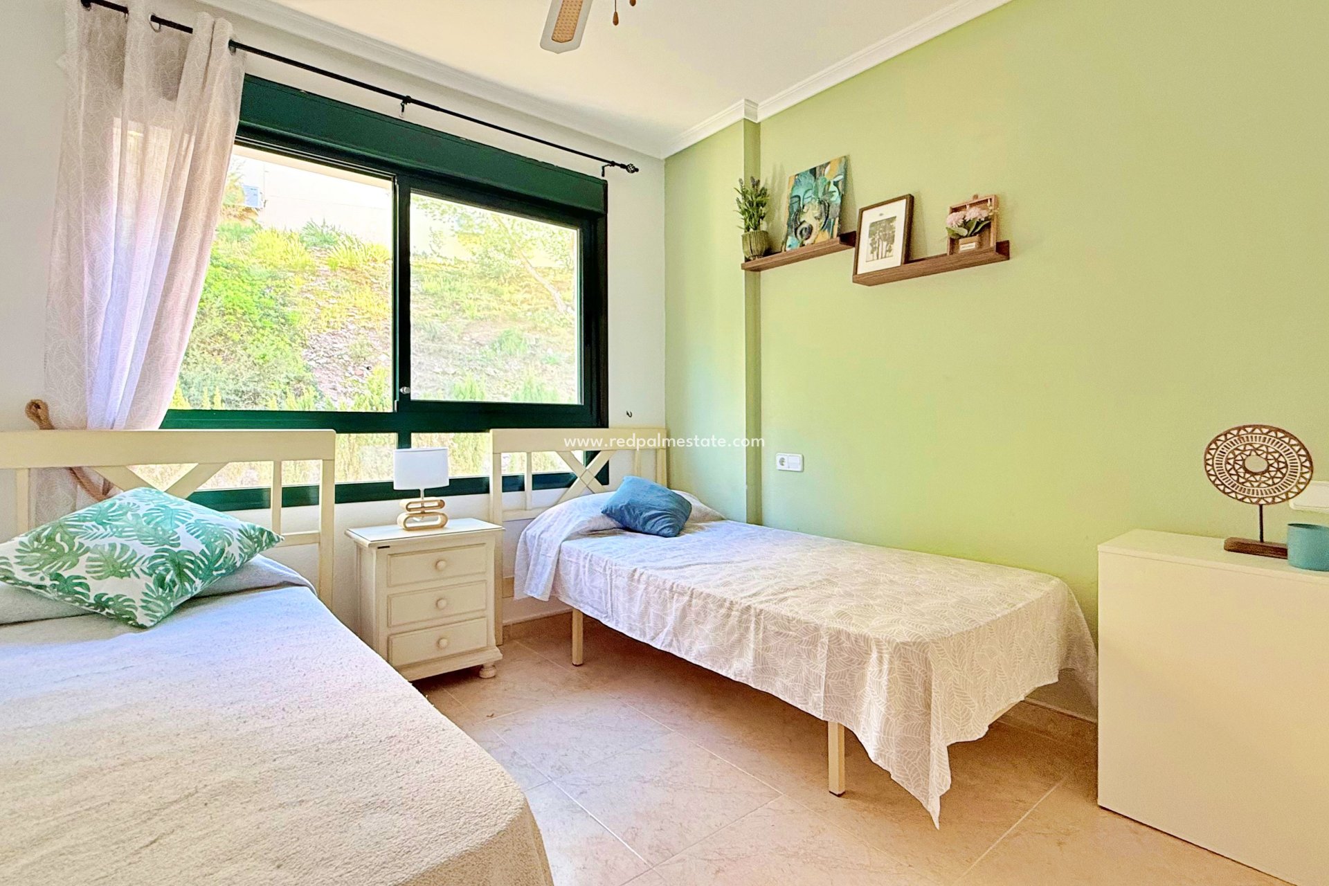 Resale - Town House -
Orihuela Costa - Inland