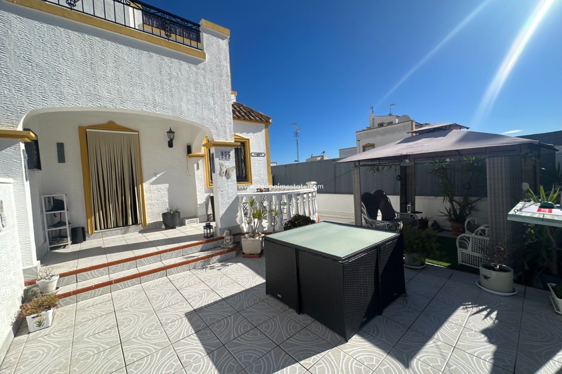 Resale - Town House -
Orihuela Costa - Inland