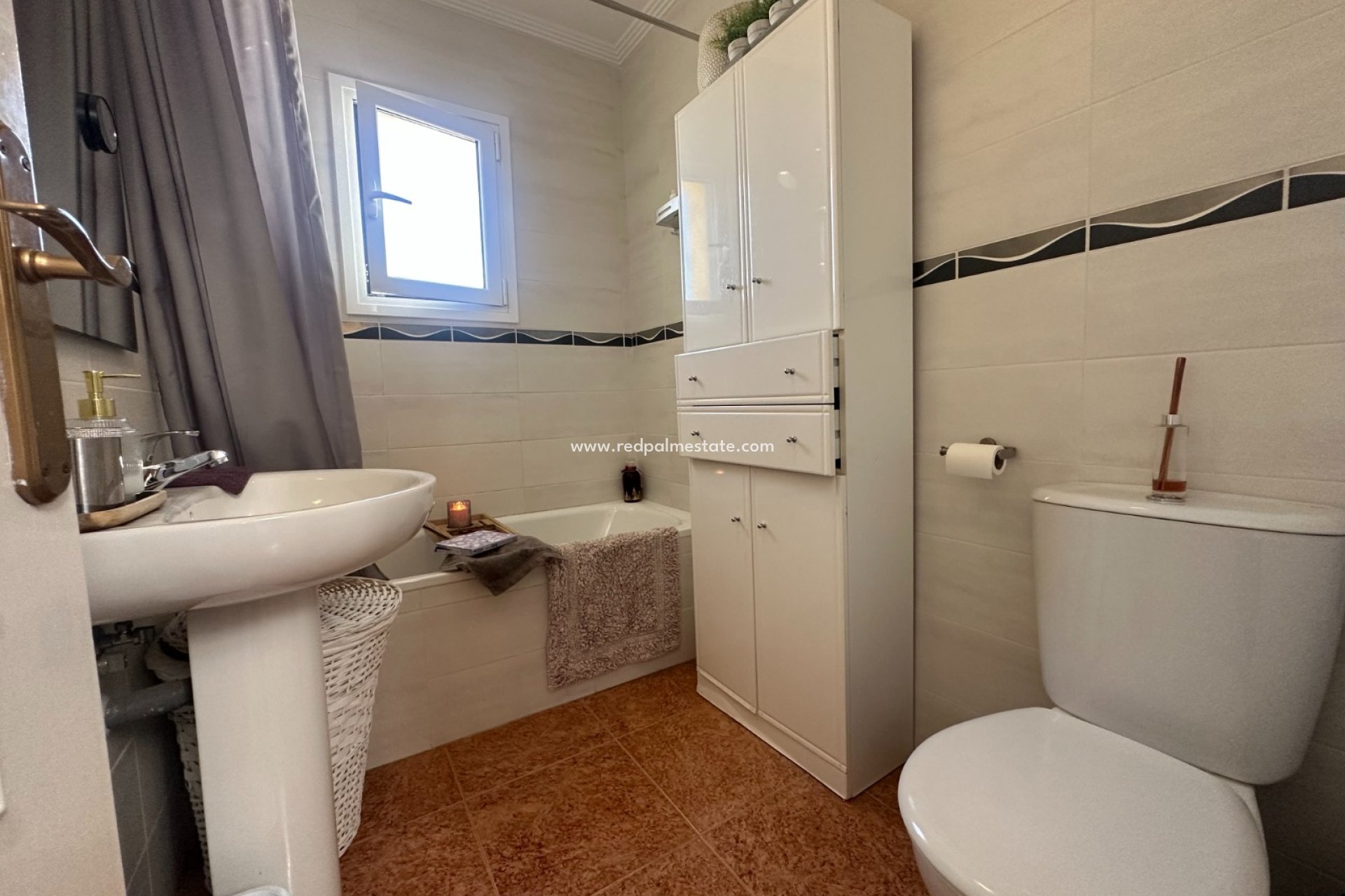 Resale - Town House -
Orihuela Costa - Inland