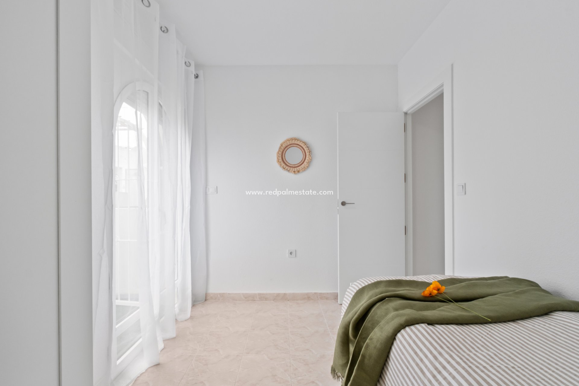 Resale - Town House -
Orihuela Costa - Inland